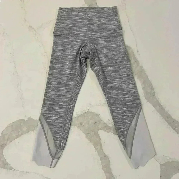 Lululemon Athletica Wunder Under Scalloped Hem High-Rise Crop Mesh Womens Size 6 - Picture 1 of 8